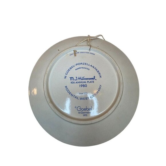 Hummel 1980 Annual Plate School Girl No 273 Goebel Germany 7.5 Inches - Picture 5 of 6